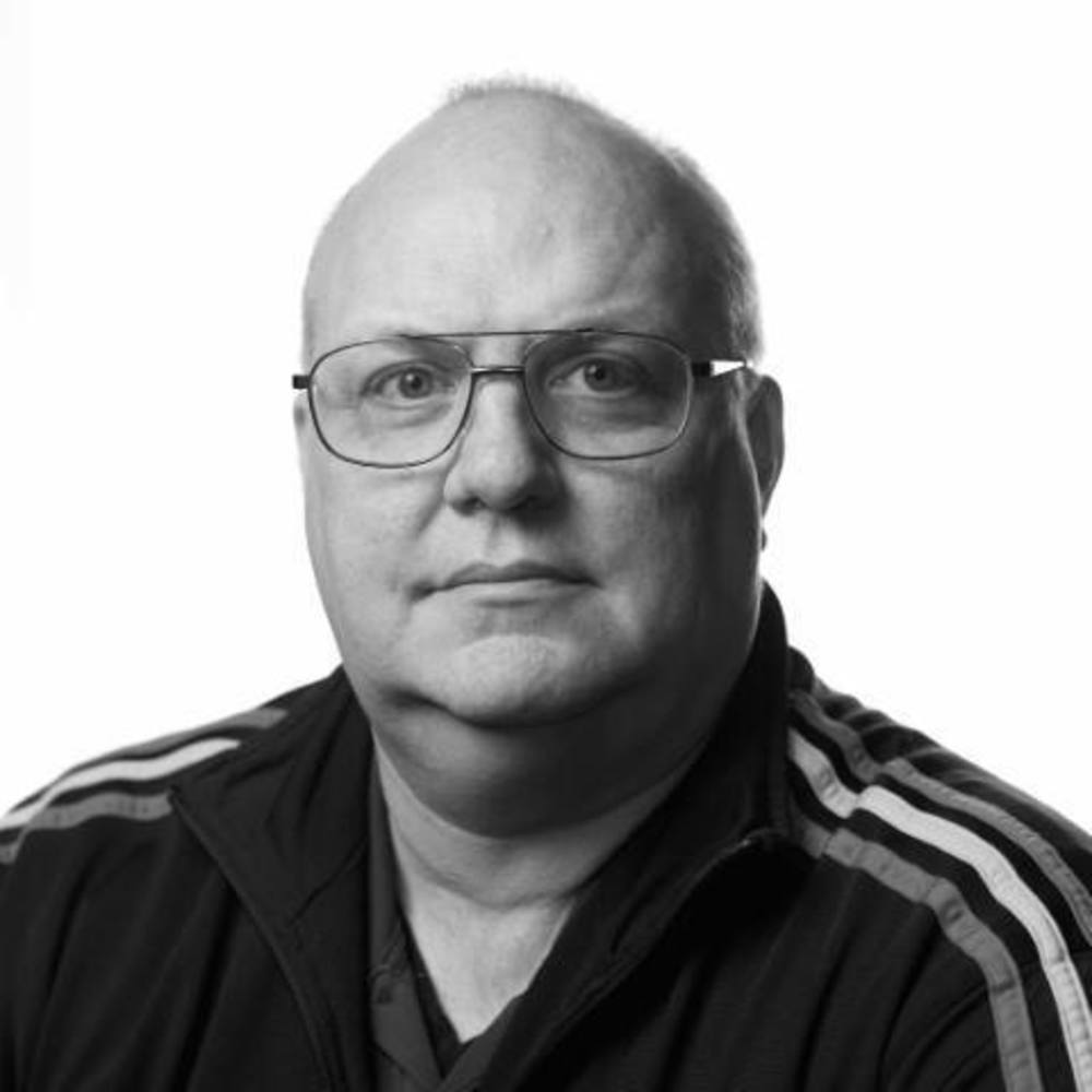 Meet your Posher, Dennis